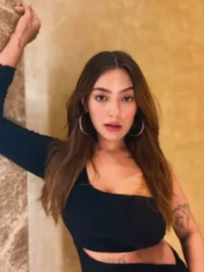 Aashika Bhatia (Model) Biography, Wiki, Age, Career, Height, Weight, Boyfriend, Net Worth & More