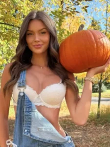 Alyssa Kulani (Model) Biography, Wiki, Age, Career, Height, Weight, Boyfriend, Net Worth & More