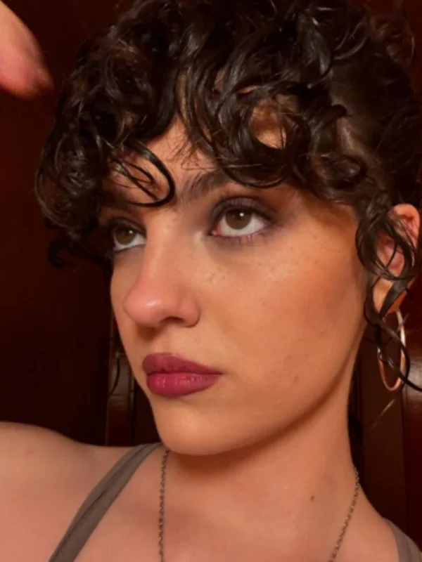 Emily Carey (Actress) Biography, Wiki, Age, Career, Height, Weight, Boyfriend, Net Worth & More