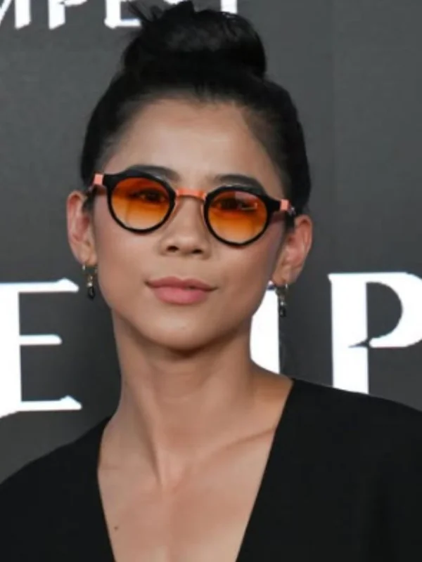 Leah Lewis (Model) Biography, Wiki, Age, Career, Height, Weight, Boyfriend, Net Worth & More